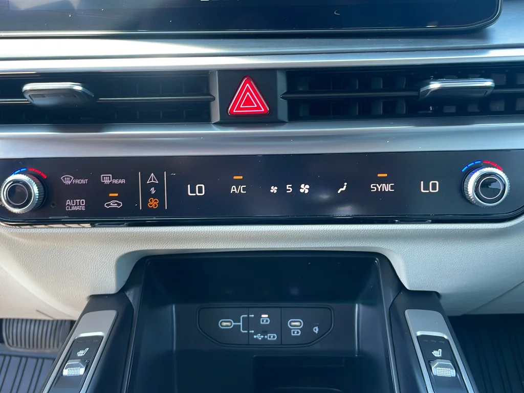 Certified Used 2024 Green Kia X-Line EX image 21