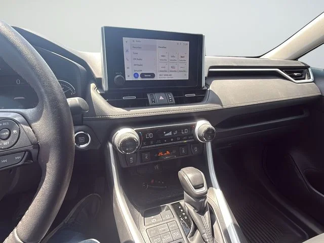 Used 2025 Silver Toyota XLE Premium image 14