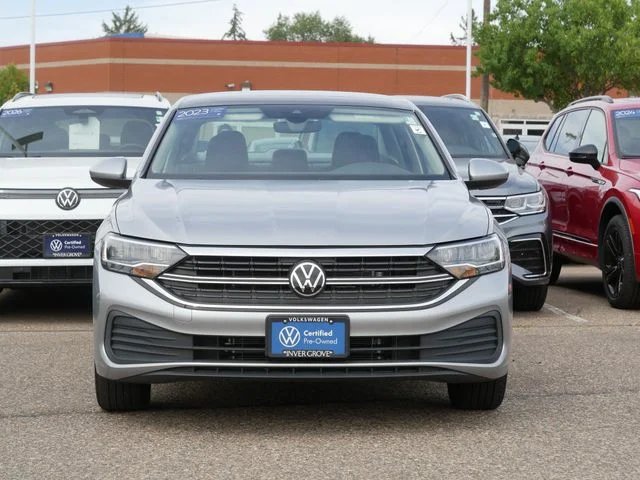 3VW7M7BU2PM057882