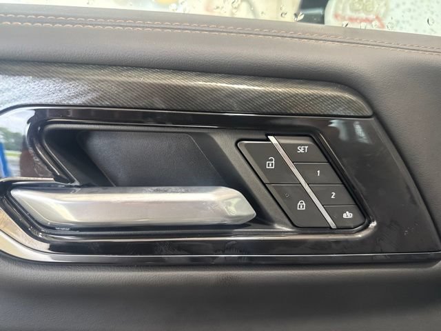 2026 GMC Yukon AT4 - Photo 5