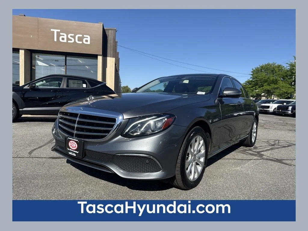 Used 2017 Brown Mercedes-Benz E 300 image 1