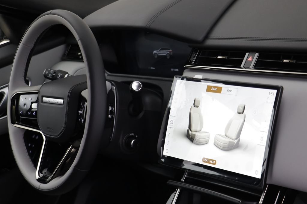 New 2026 Fuji White LAND ROVER Dynamic SE image 22