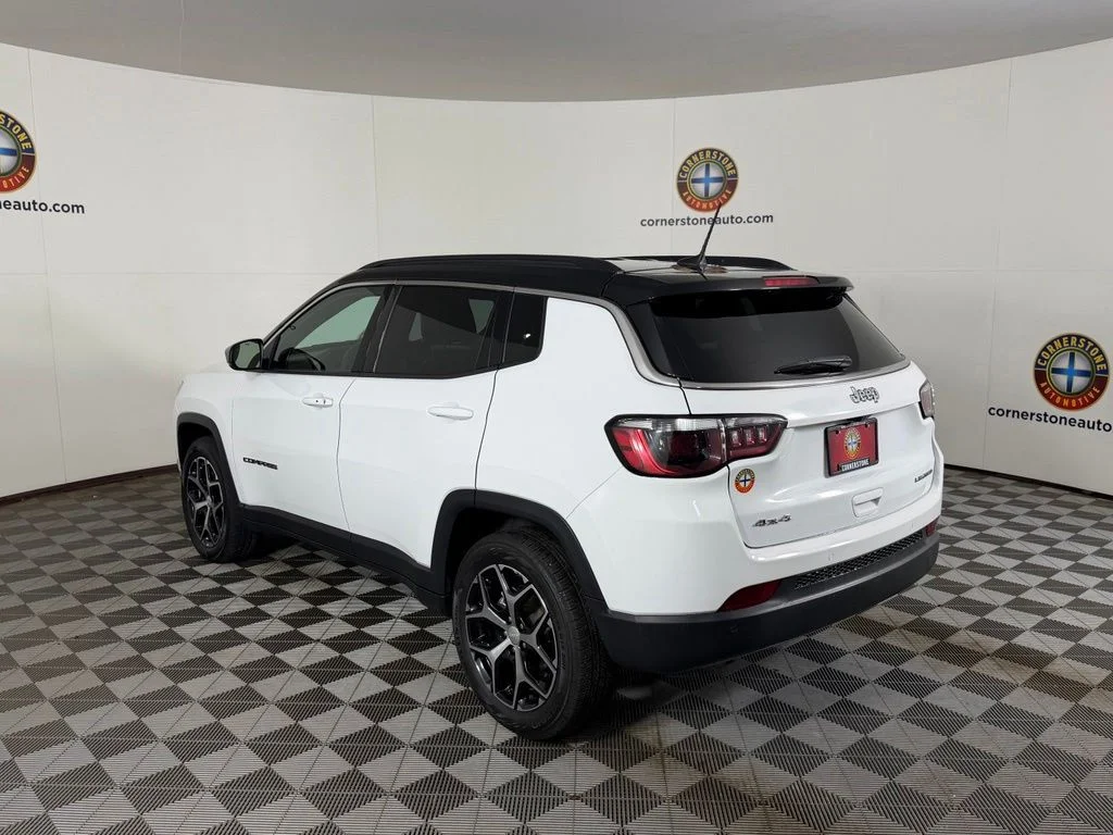 Used 2024 White Jeep Limited image 18