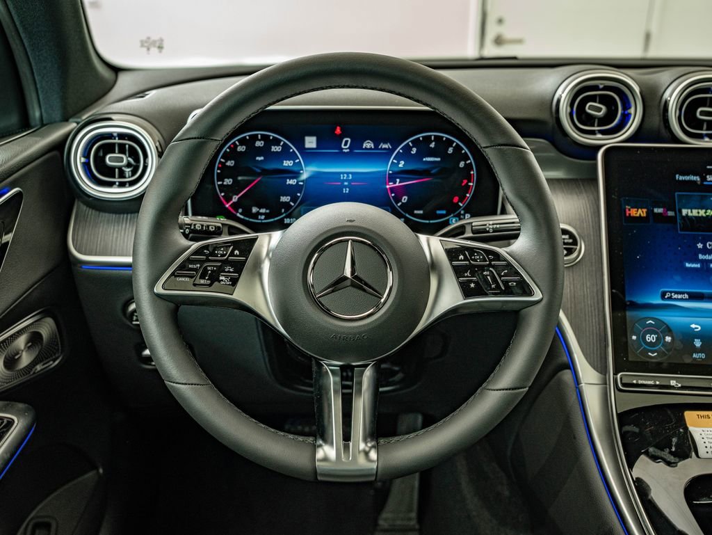 New 2026 Obsidian Black Metallic Mercedes-Benz GLC 300 image 23