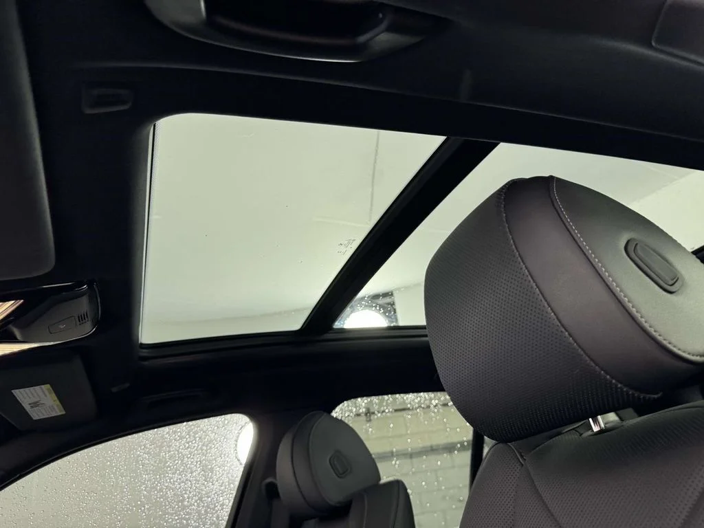 Certified Used 2024 Gray BMW xDrive40i image 31