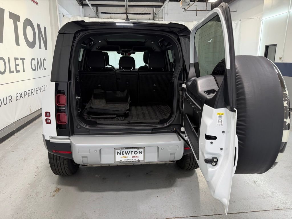 2023 Land Rover Defender SE - Photo 33