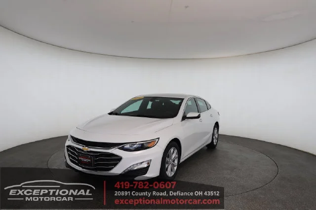 Used 2021 White Chevrolet LT image 1