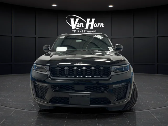 New 2026 Diamond Black Crystal Pearl-Coat Exterior Paint Jeep  image 8