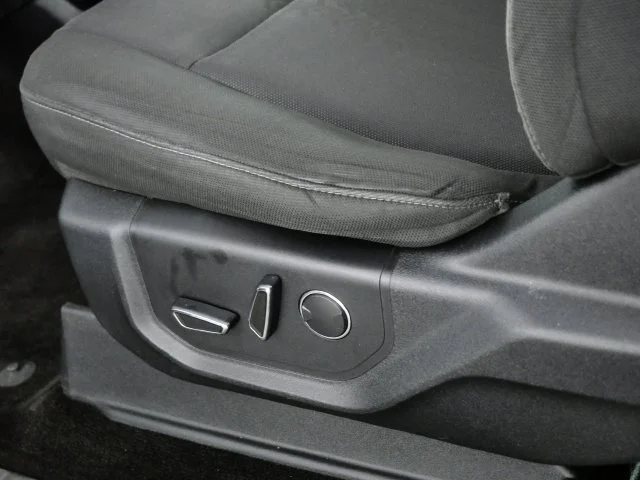 Used 2018 Black Ford XLT image 17