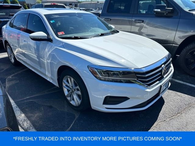 Used 2020 White Volkswagen 2.0T SE image 1