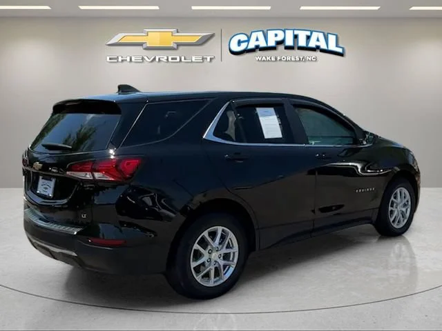 Used 2022 Mosaic Black Metallic Chevrolet LT image 5