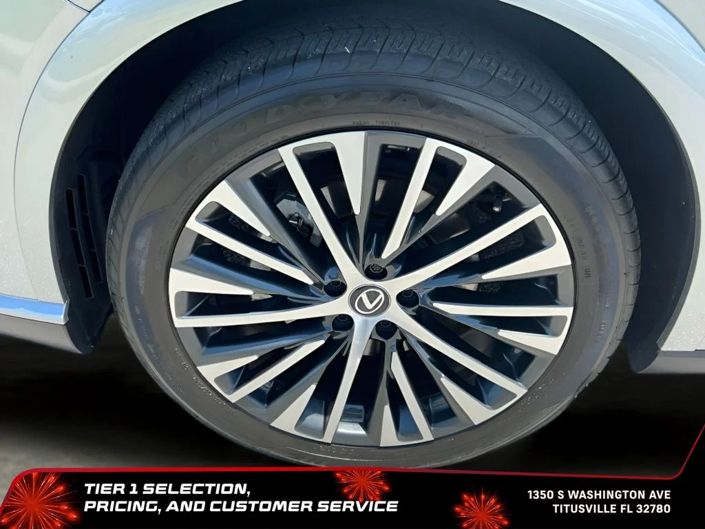 Used 2025 Silver Lexus 350h Premium Plus image 43