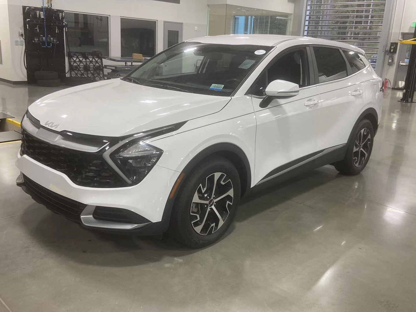 Used 2023 Glacial White Pearl Kia EX image 1