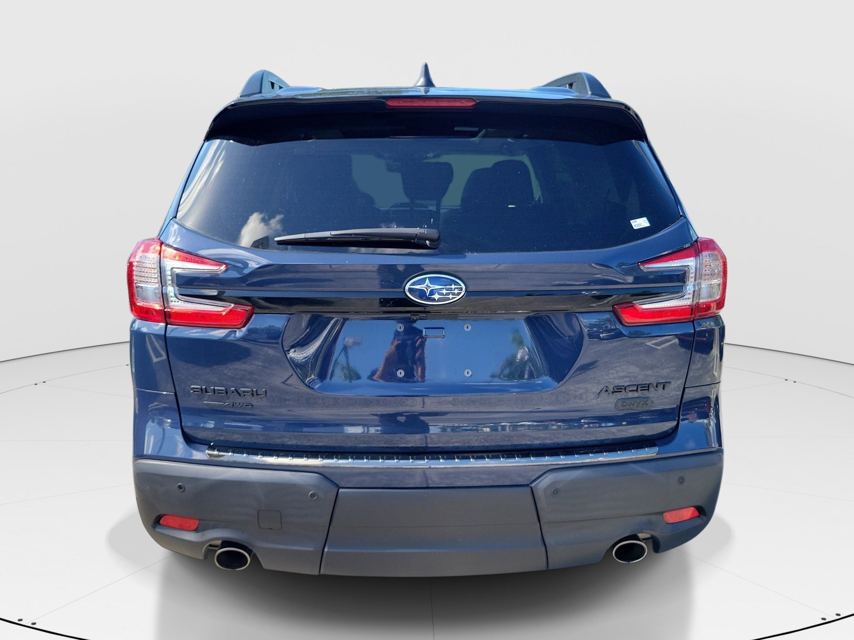 Used 2025 Cosmic Blue Pearl Subaru Onyx Edition Touring image 6