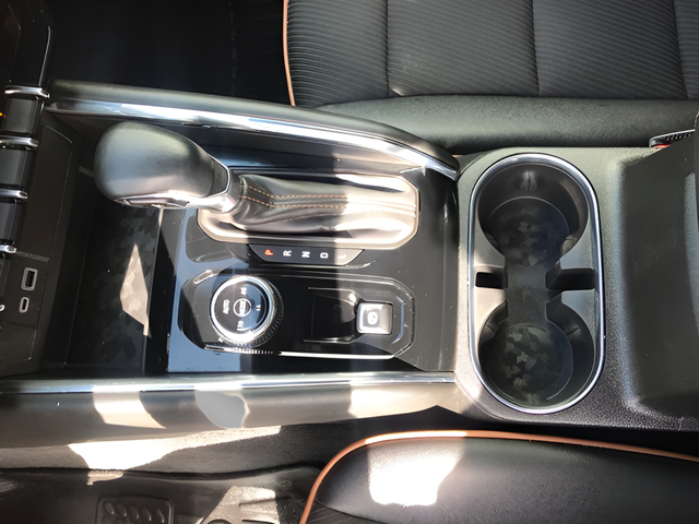 2023 GMC Canyon AT4 - Photo 16