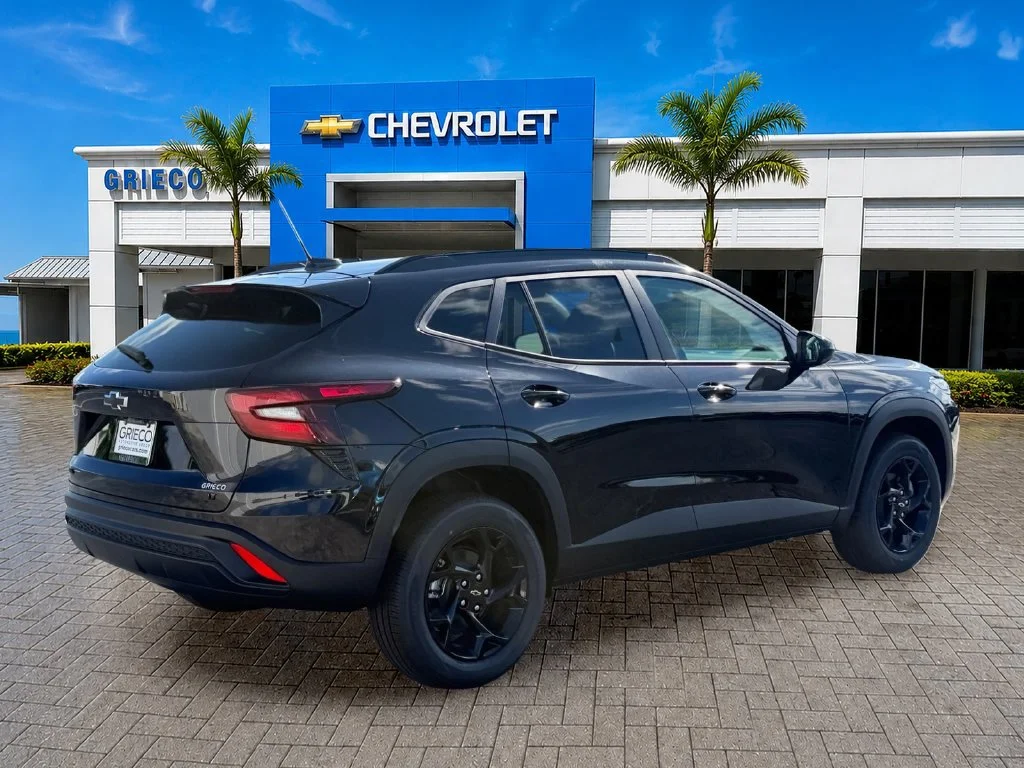 New 2026 Mosaic Black Metallic Chevrolet LT image 7