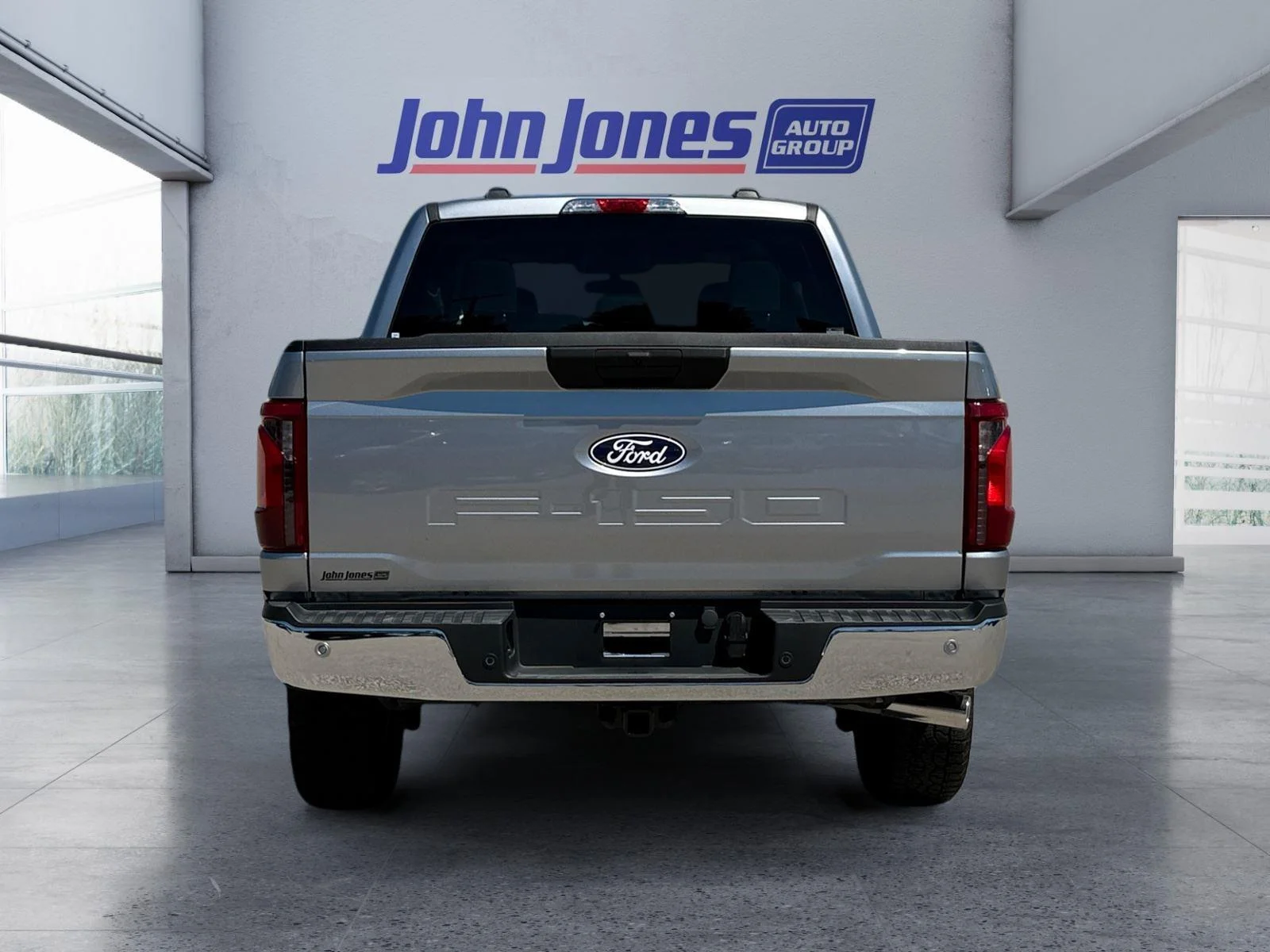 Used 2025 Gray Ford XLT image 4