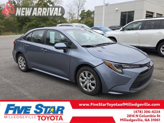 Used 2024  Toyota LE image 1