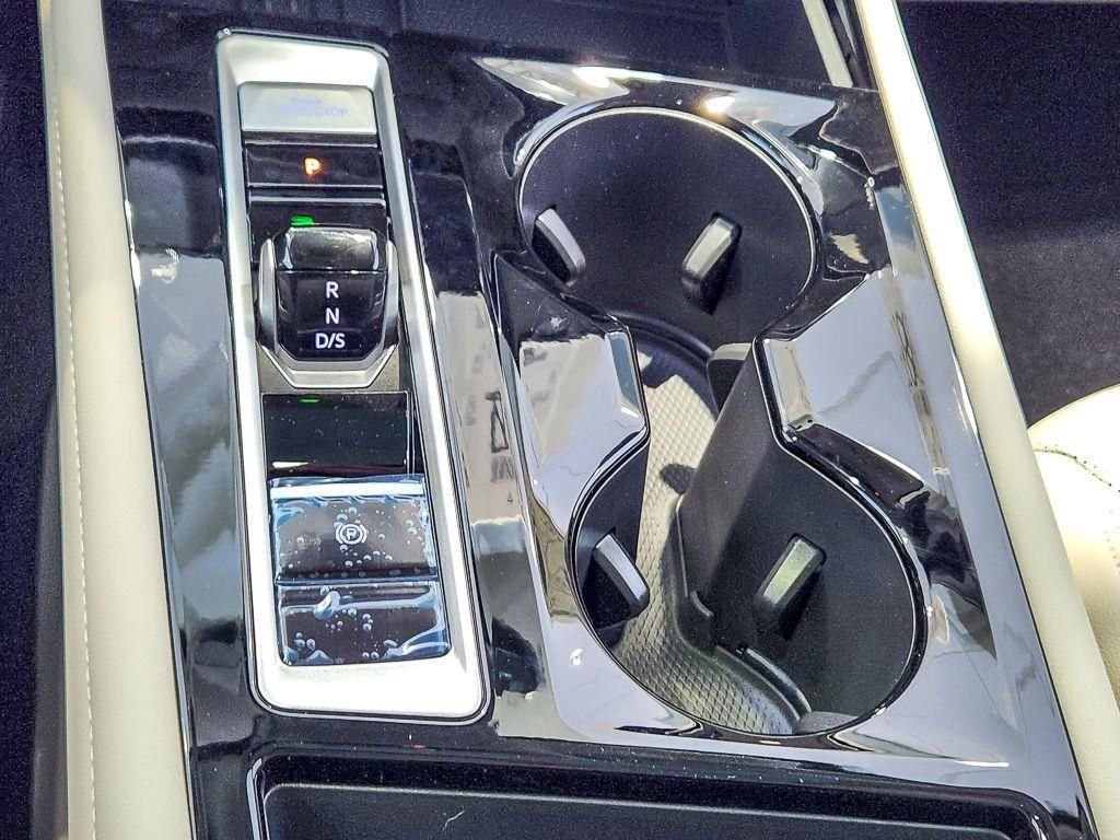 New 2026 Deep Black Pearl Volkswagen 2.0T SE w/Technology image 16