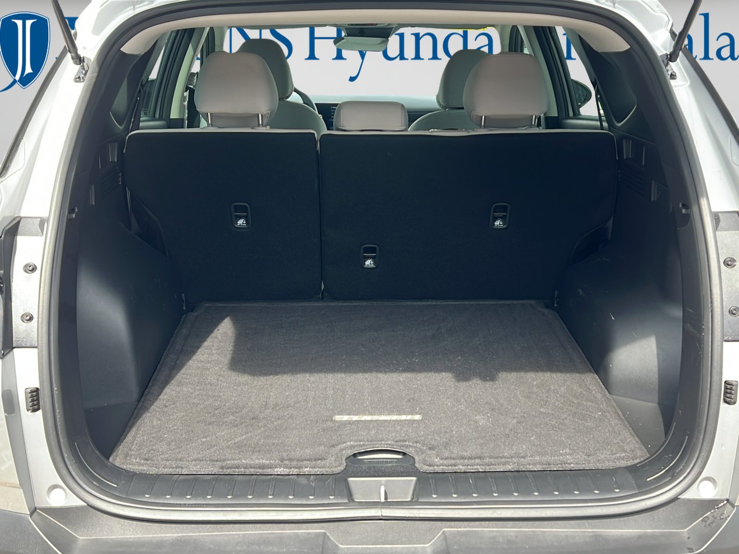 Used 2026 Shimmering Silver Hyundai SE image 9