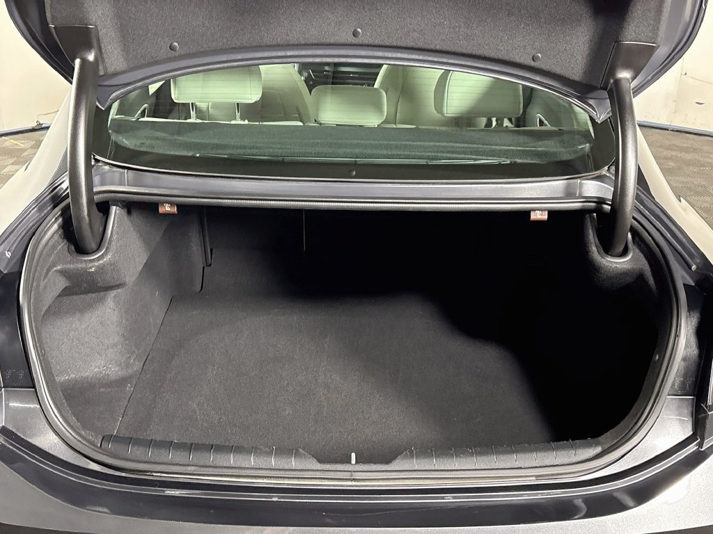 Used 2025 Gray Hyundai SEL image 20