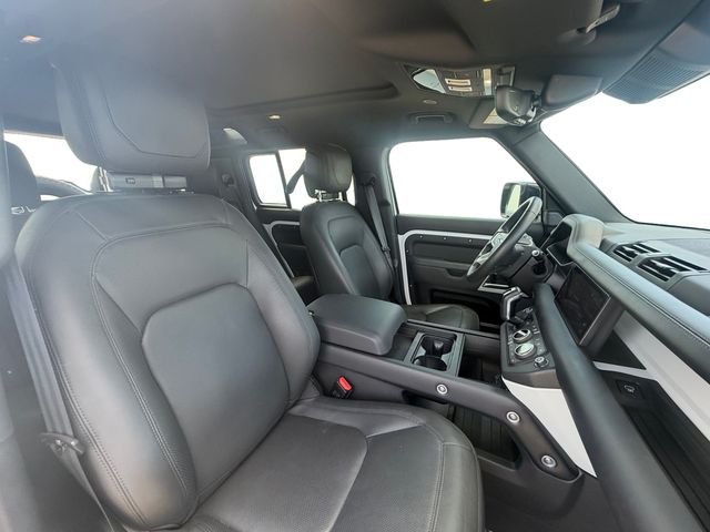 Used 2023 White Land Rover S image 16