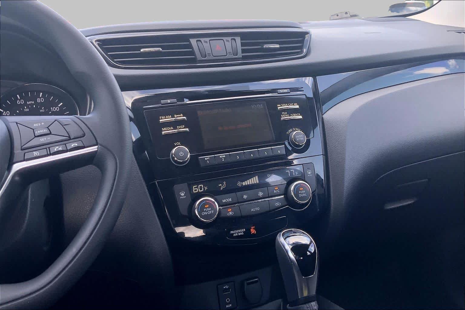 Used 2017 Gun Metallic Nissan SV image 7
