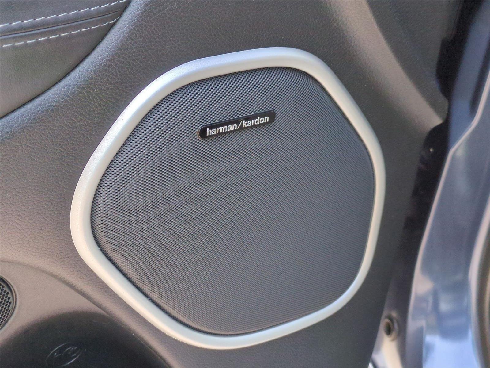 Used 2020 Slate Blue Pearlcoat Jeep Summit image 17