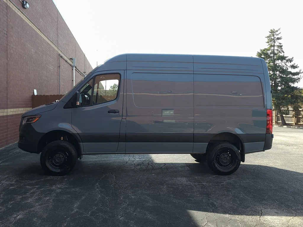 Used 2026 Gray Mercedes-Benz Cargo 144 WB image 4