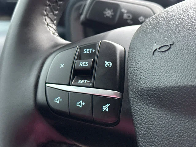 Used 2024 Gray Ford XLT image 30