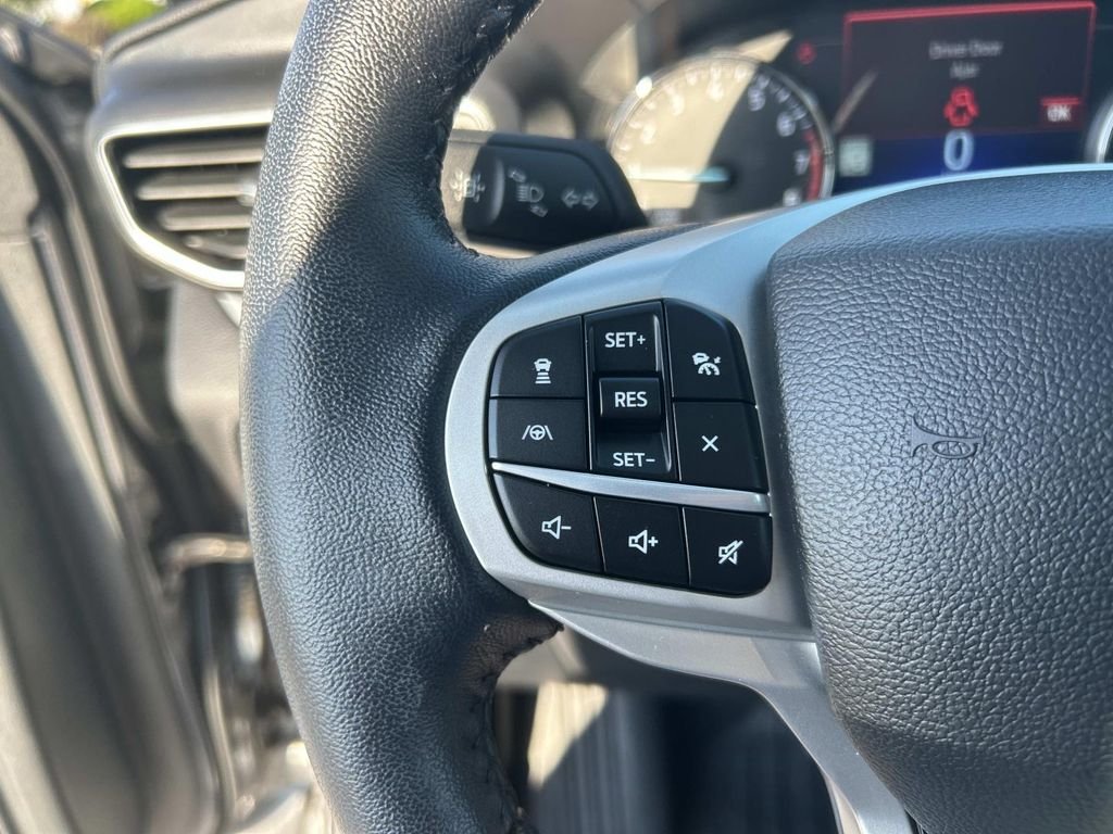 Certified Used 2022 Gray Metallic Ford XLT image 32