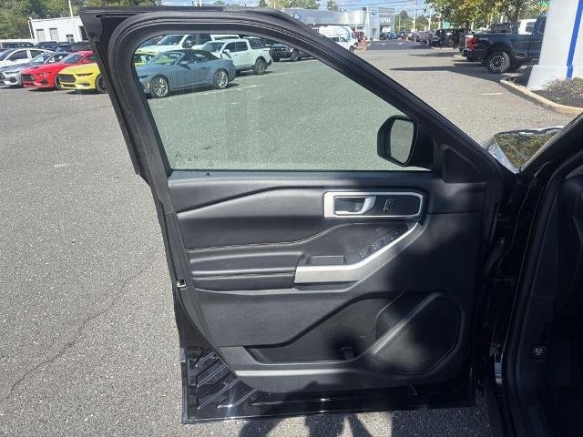 Certified Used 2022 Black Metallic Ford XLT image 73