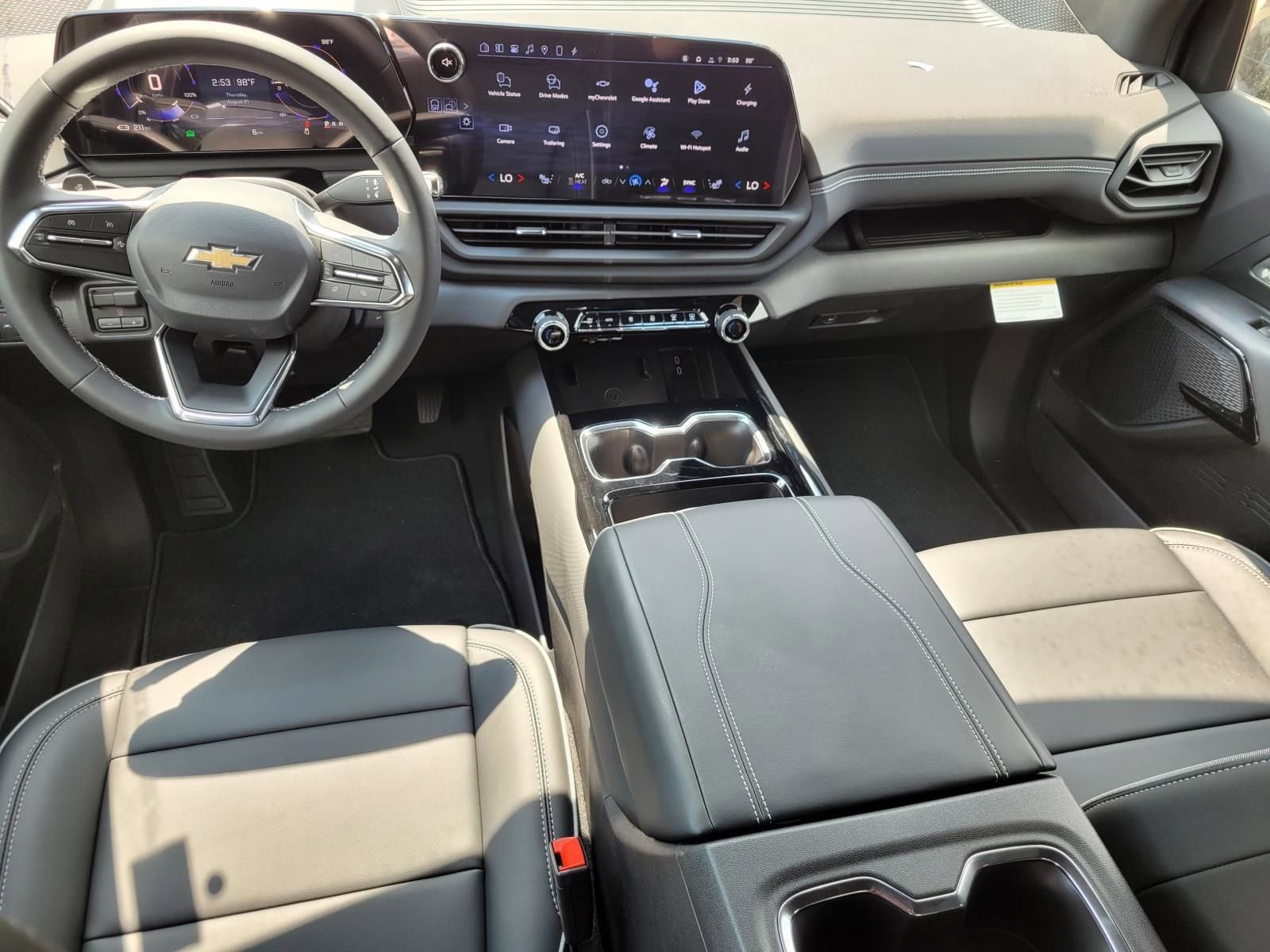 2026 Chevrolet Silverado EV LT - Photo 9