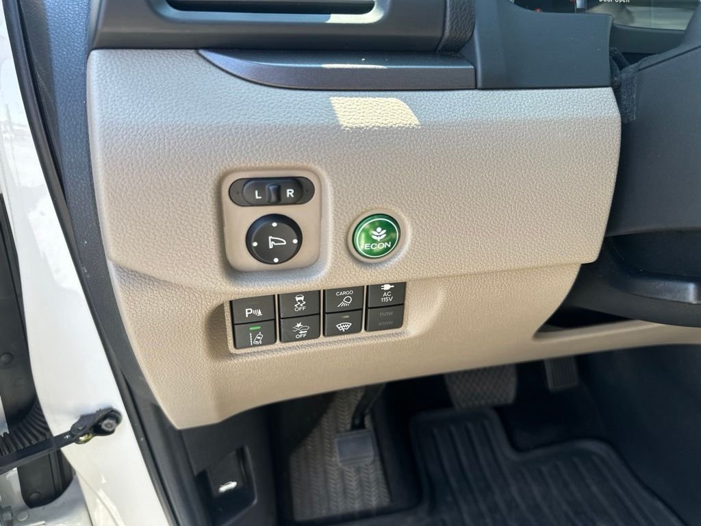 Used 2022 White Honda RTL-E image 19