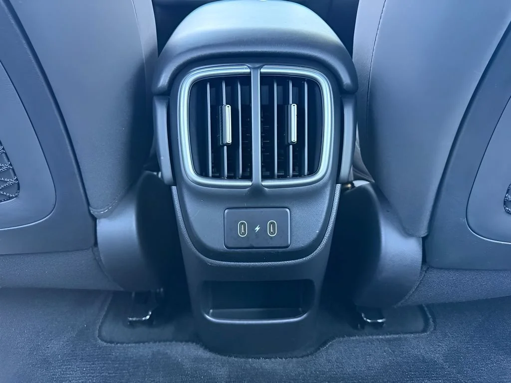 Used 2024 Black Hyundai SE image 30