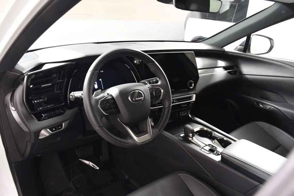 Used 2025 Eminent White Pearl Lexus 350 Premium image 12