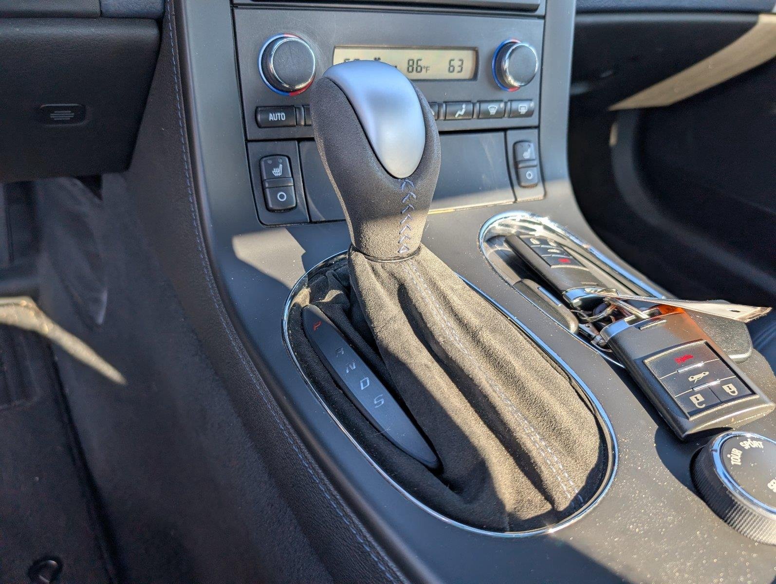 Used 2013 ARCTIC WHITE Chevrolet Grand Sport 4LT image 27