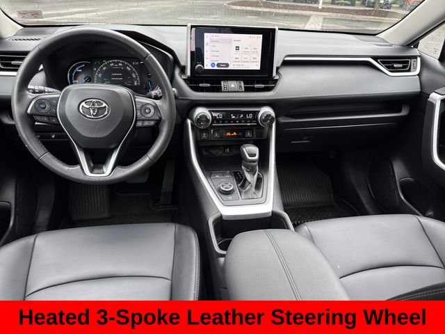 Used 2025 Beige Toyota XLE Premium image 22