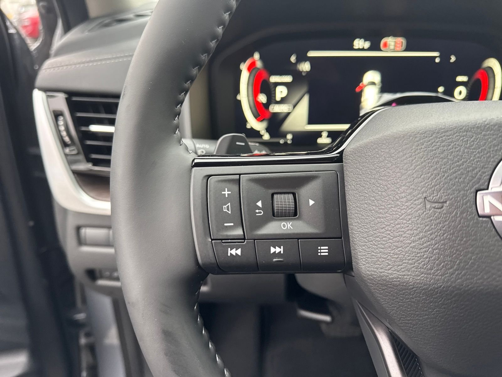 New 2026 Nissan Rogue Platinum 4D Sport Utility