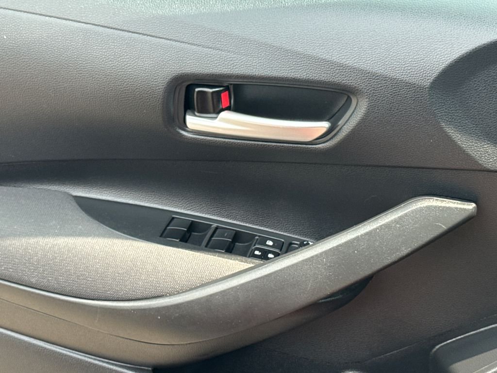 Used 2020 Red Toyota LE image 33