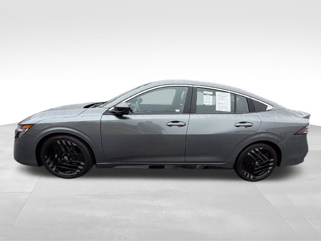 Used 2026 Gray Nissan SR image 3
