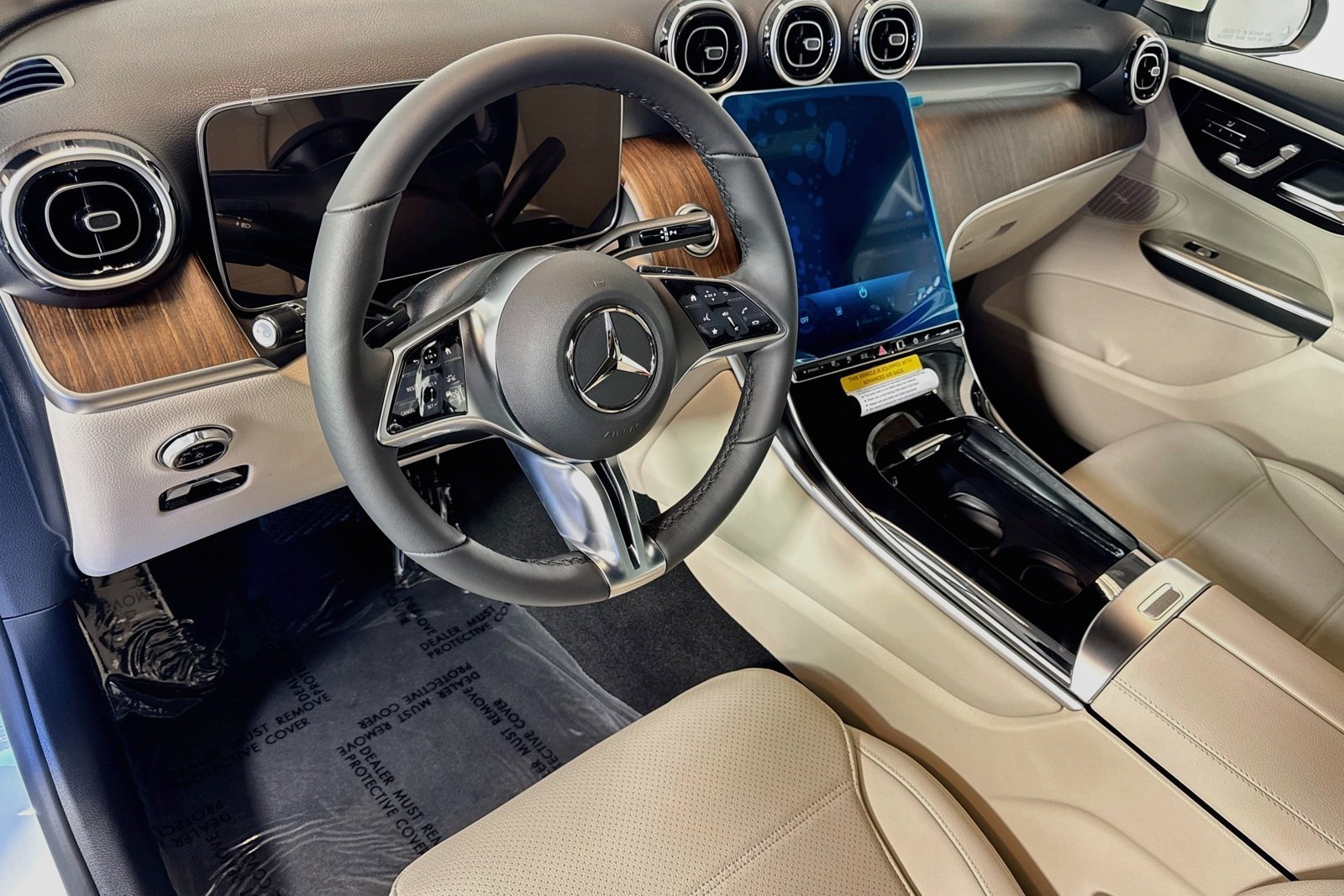 New 2027 Polar White Mercedes-Benz GLC 350e image 9