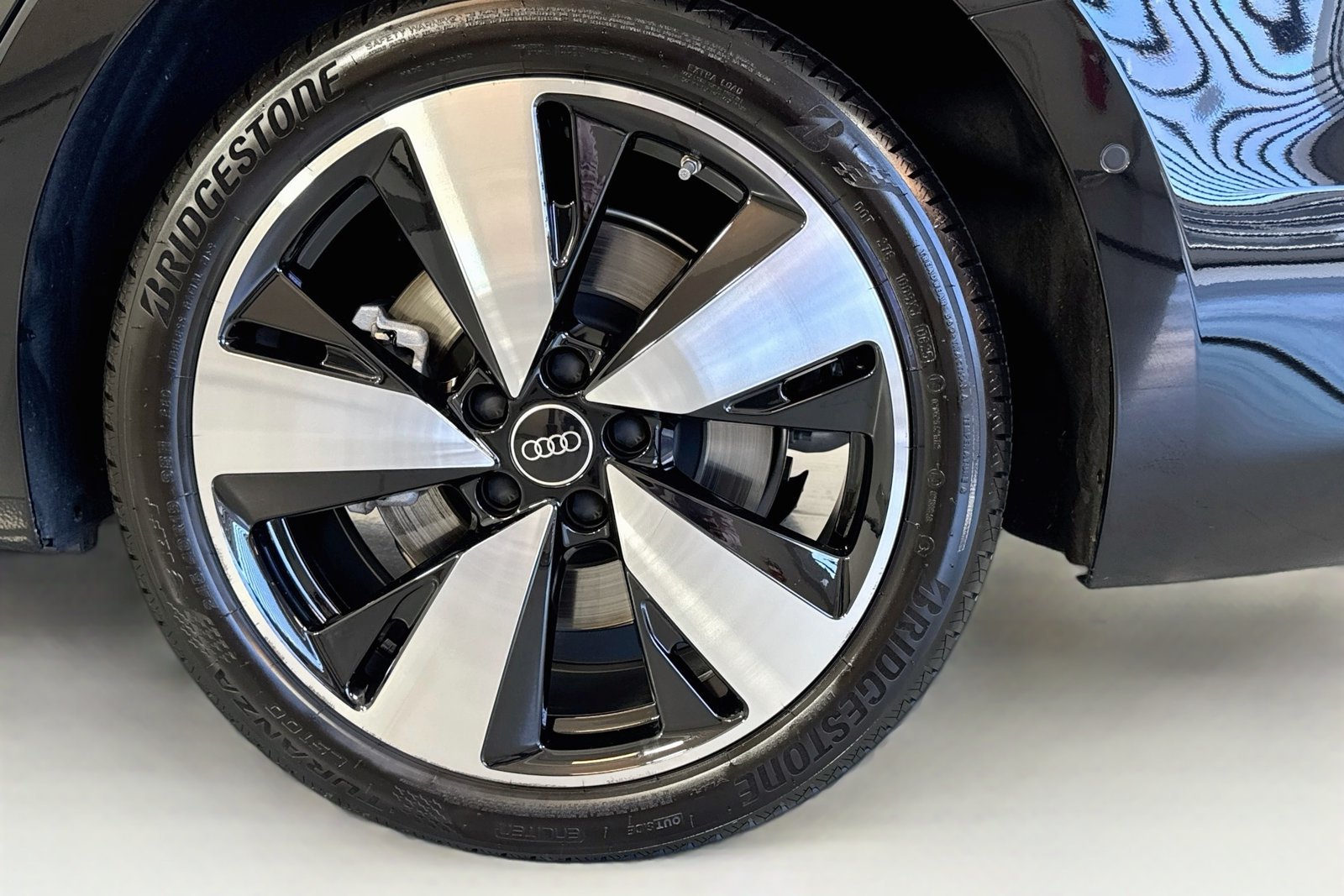 Used 2025 Black Audi Premium image 28