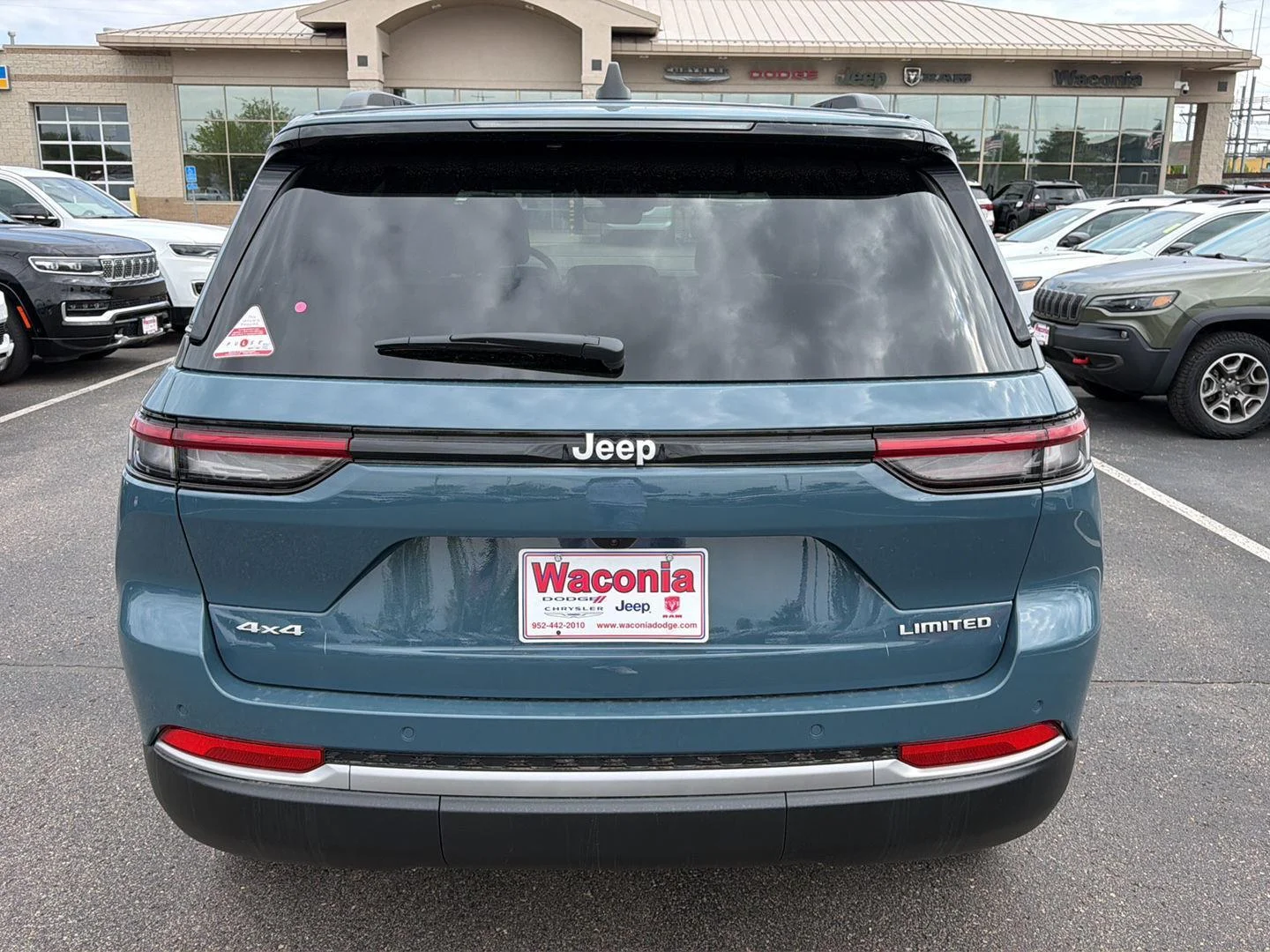 New 2026 Steel Blue Exterior Paint Jeep Limited image 6