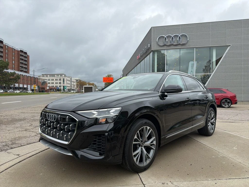 2024 Audi Q8