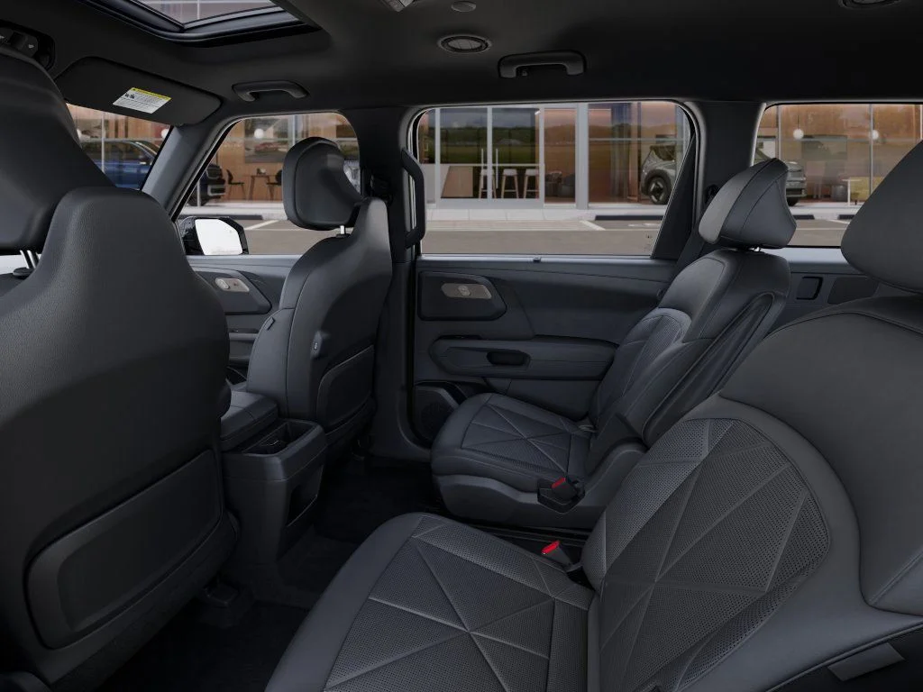 New 2027 Black Kia EX image 18