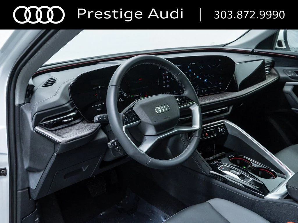 2025 Audi Q5 Premium - Photo 13