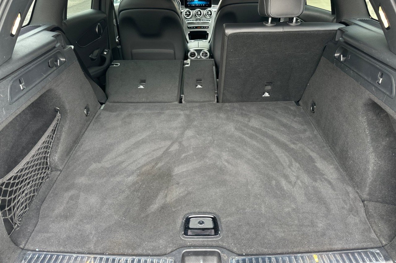 Used 2022 Mojave Silver Metallic Mercedes-Benz GLC 300 image 14