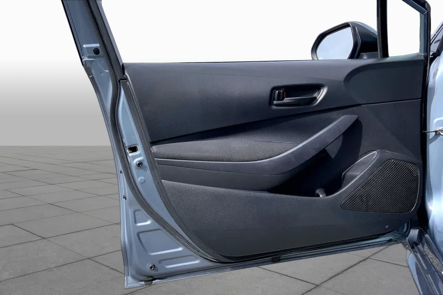 Used 2024 Celestite Toyota LE image 21