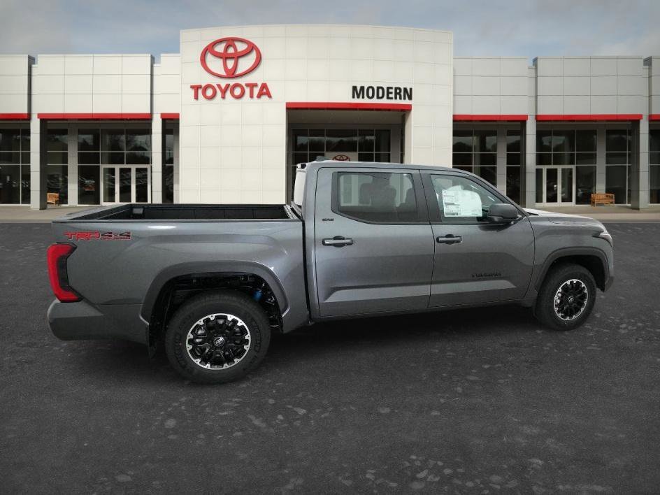 New 2026 Magnetic Gray Meta Toyota SR5 image 20